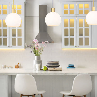 MARGO luminaire verre rond opale blanc 9 3/4'' | Luminaire Plus.ca