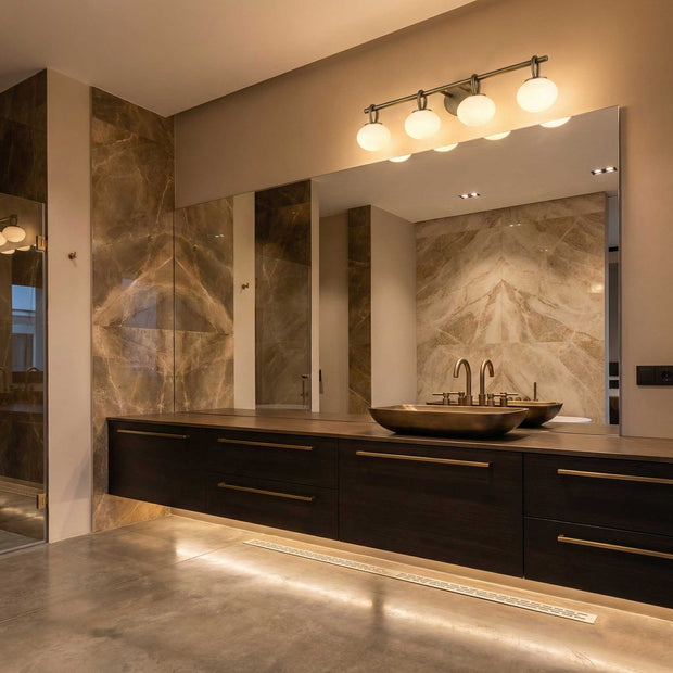 VELORA Luminaire mural laiton antique et verres givrés 32'' L AC12254LB