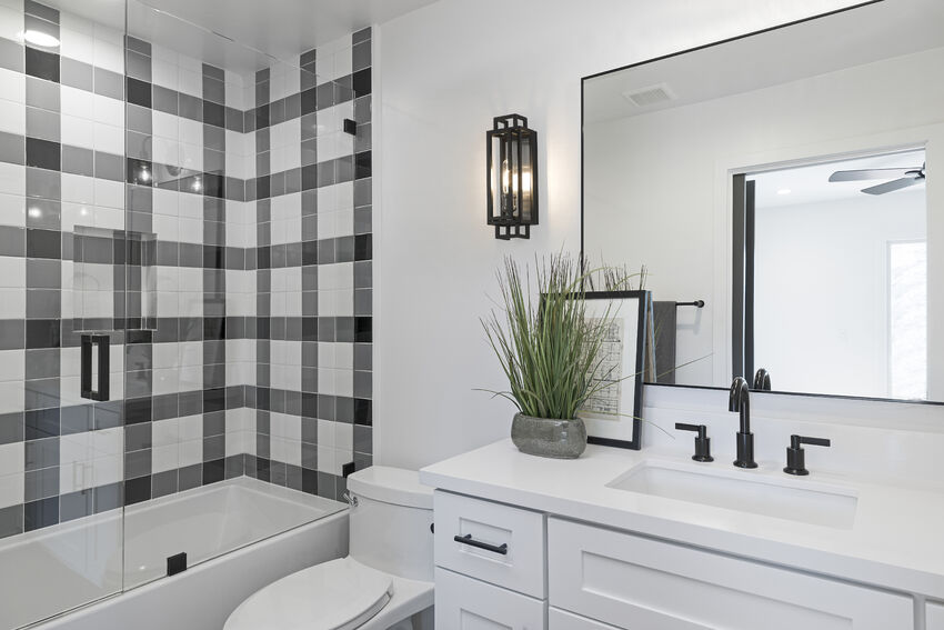 TITANIA luminaire noir et nickel 454-1S-BK-BN | Luminaire Plus.ca