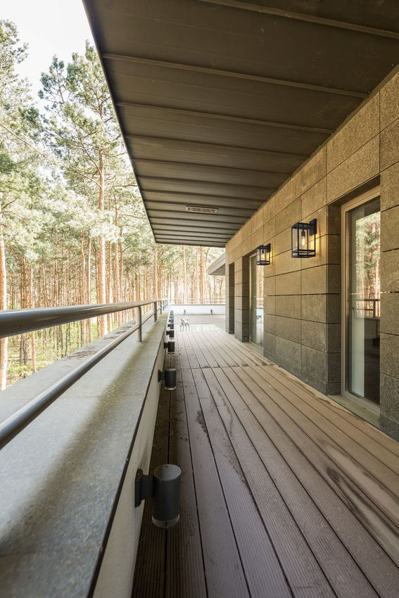 NURI luminaire mural extérieur noir 596M-BK | Luminaire Plus.ca