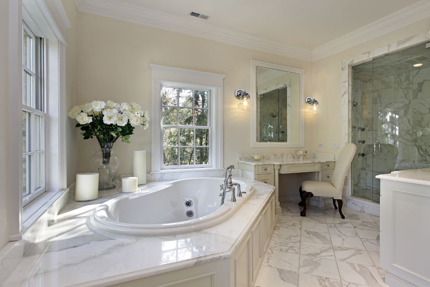 VAUGHN luminaire chrome et verre bullé 736-1S-CH | Luminaire Plus.ca